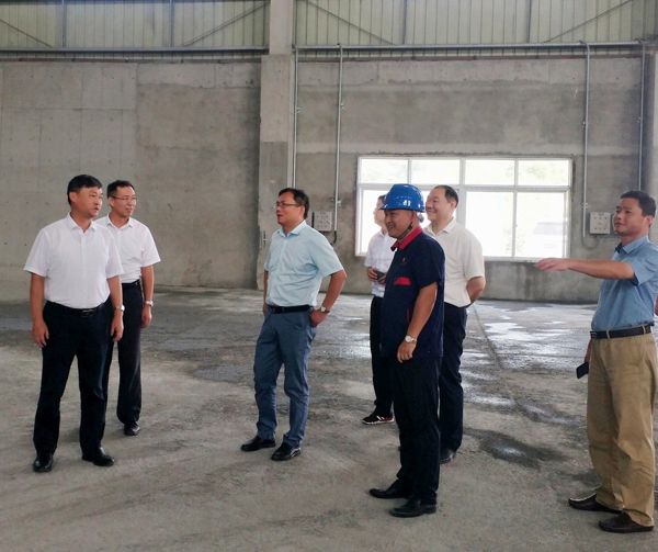 集團(tuán)公司黨委委員、股份公司黨委書記、總經(jīng)理蔣培進(jìn)到矸石項(xiàng)目部調(diào)研 集團(tuán)公司黨委委員、股份公司黨委書記、總經(jīng)理蔣培進(jìn)到矸石項(xiàng)目部調(diào)研