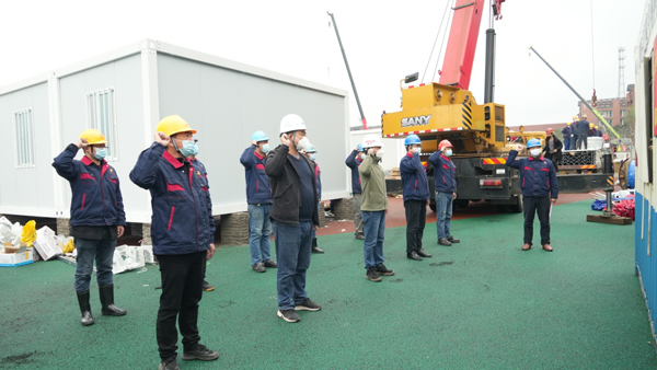 抗擊疫情當先鋒 紅色工地踐使命——記市住建局田家炳中學疫情隔離點建設(shè)臨時黨支部 抗擊疫情當先鋒 紅色工地踐使命——記市住建局田家炳中學疫情隔離點建設(shè)臨時黨支部